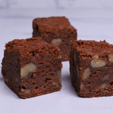 Small Brownie with Nuts - Coctail Sweets - WILTON PATISSERIE